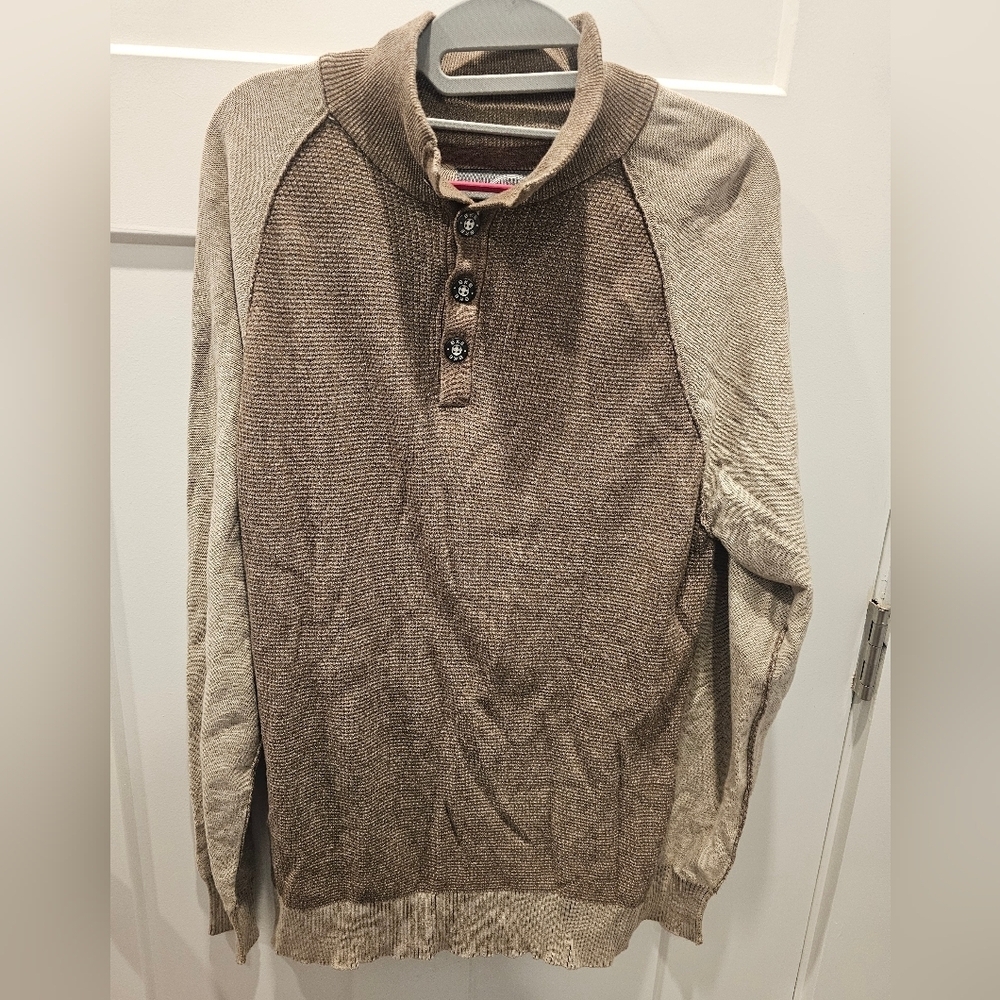 BKE Men’s Medium Shawl Collar Henley Sweater 100% Cotton Taupe Brown Knit